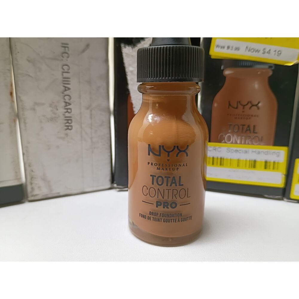 NYX Total Control Pro Drop Foundation - Mahogany (5 Pack) - Picture 2 of 5